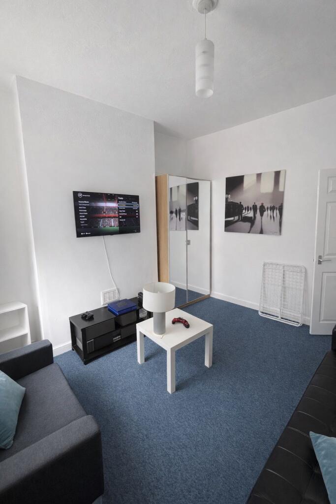 House in Nottingham, Old Lenton, Lenton - View 2