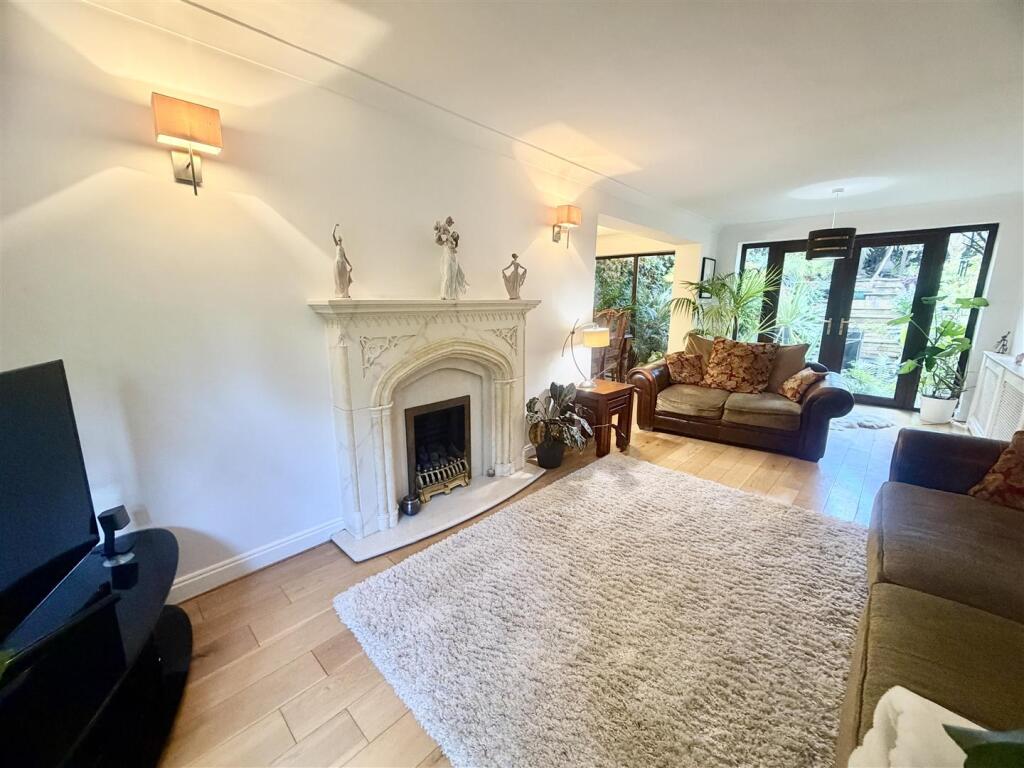 House in Leeds - View 4
