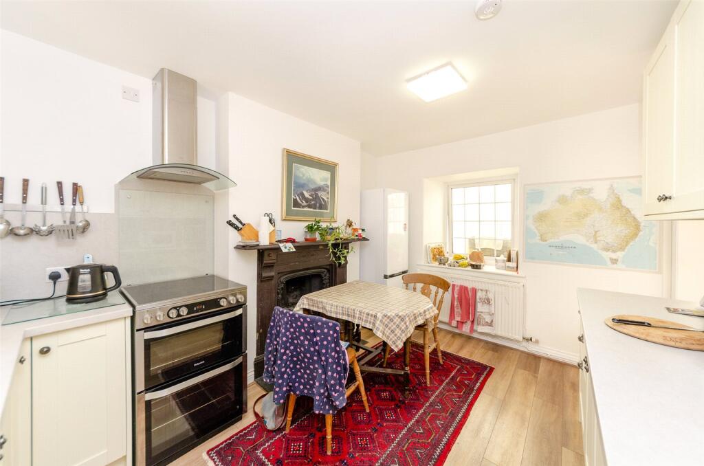 Pen Y Bryn Road, Llanfairfechan, Conwy, LL33 photo 3