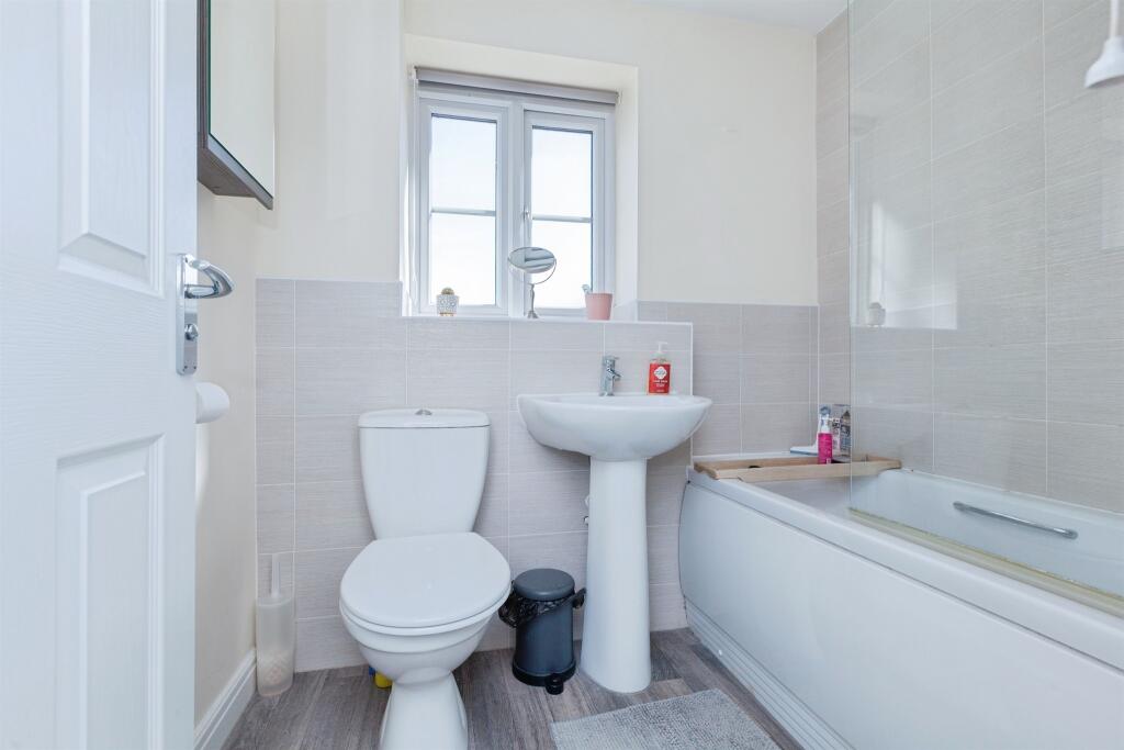 House in Charnwood, Hallam Fields, Birstall - View 5