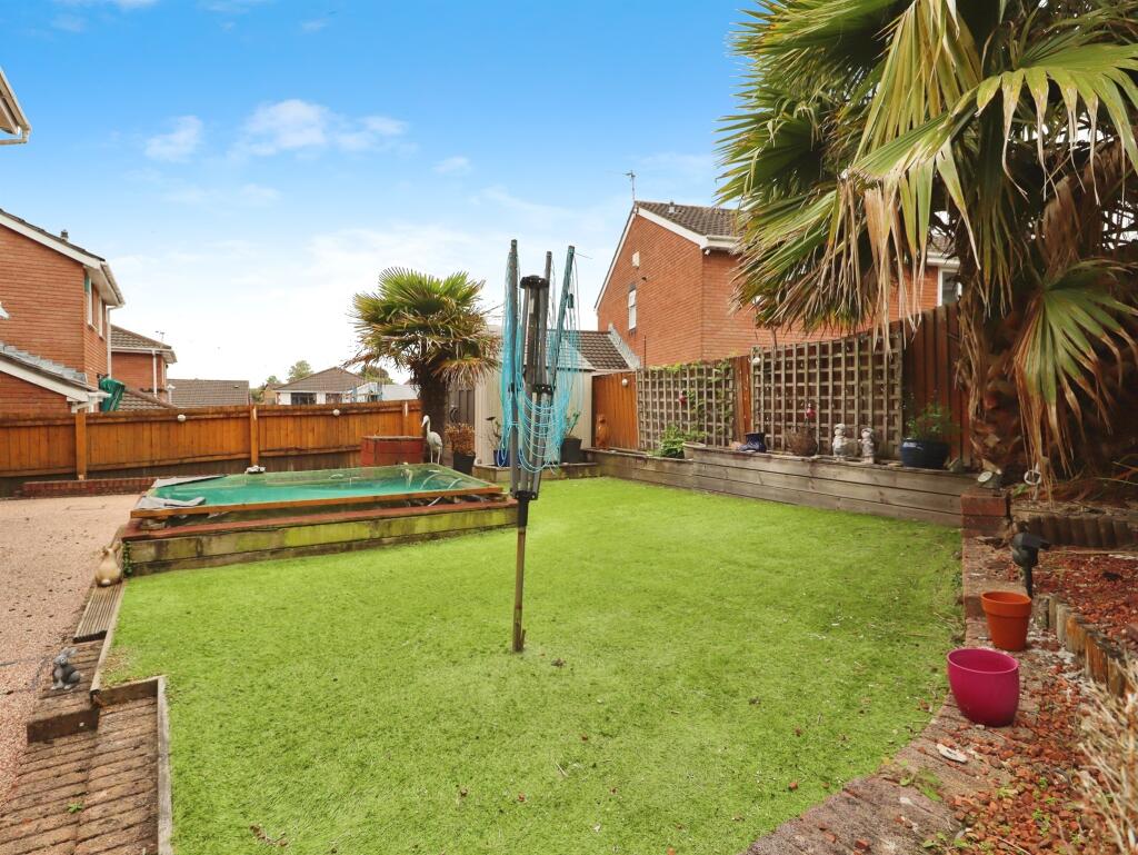 Brookfield Avenue, BARRY photo 2