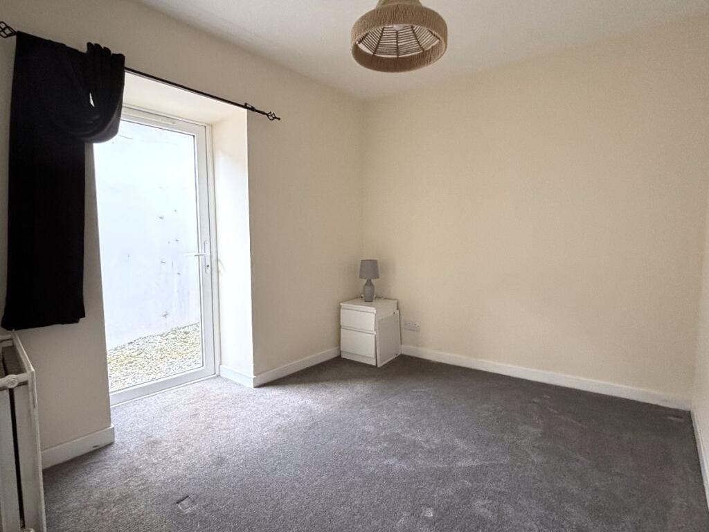 House in Kinross, Perth and Kinross - More