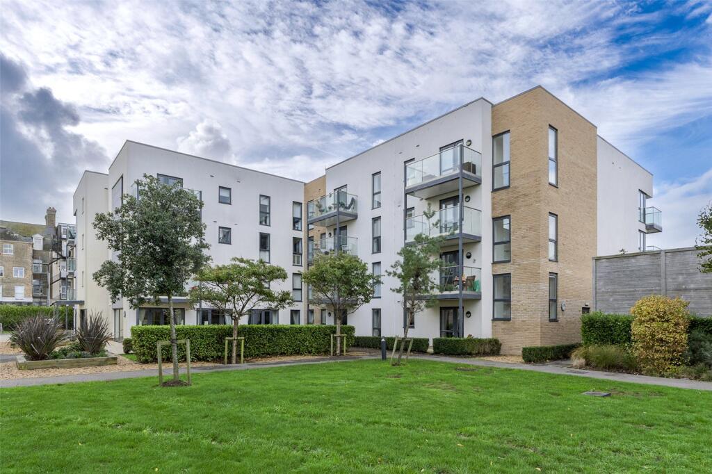 Main image of property: Heene Road, Worthing, BN11