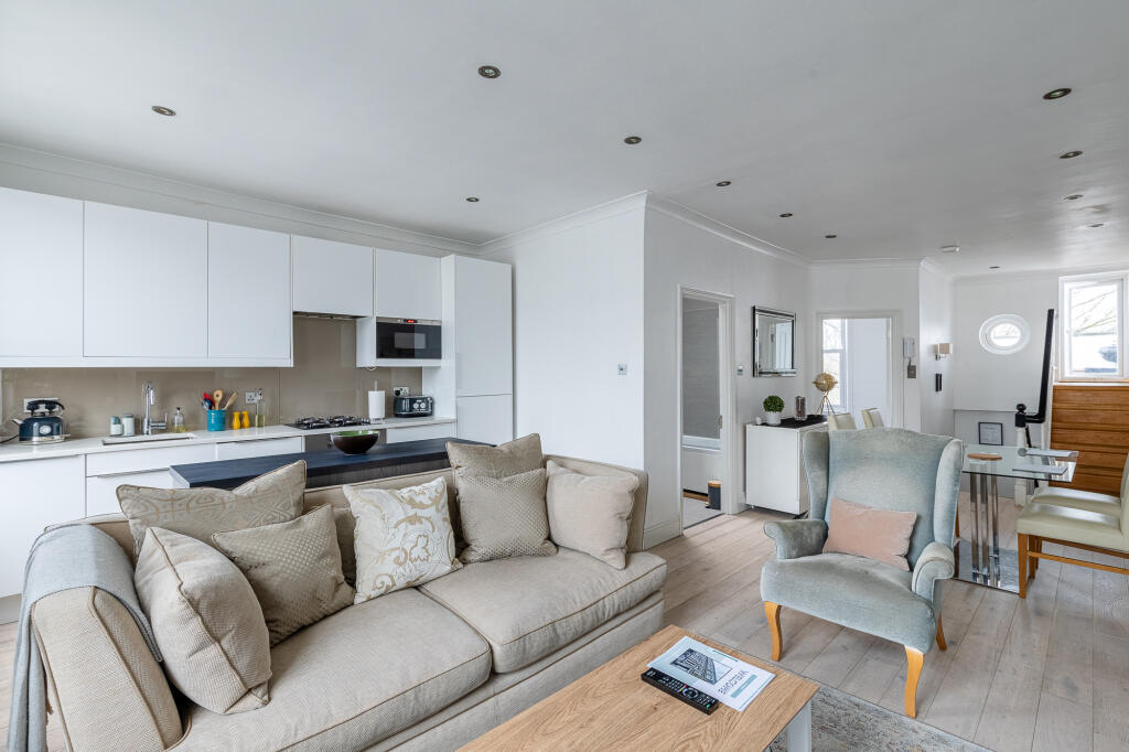 2 bedroom flat for rent