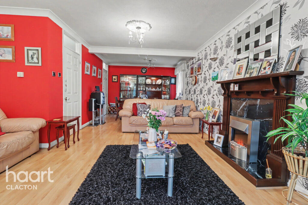 House in Clacton-on-Sea - View 4