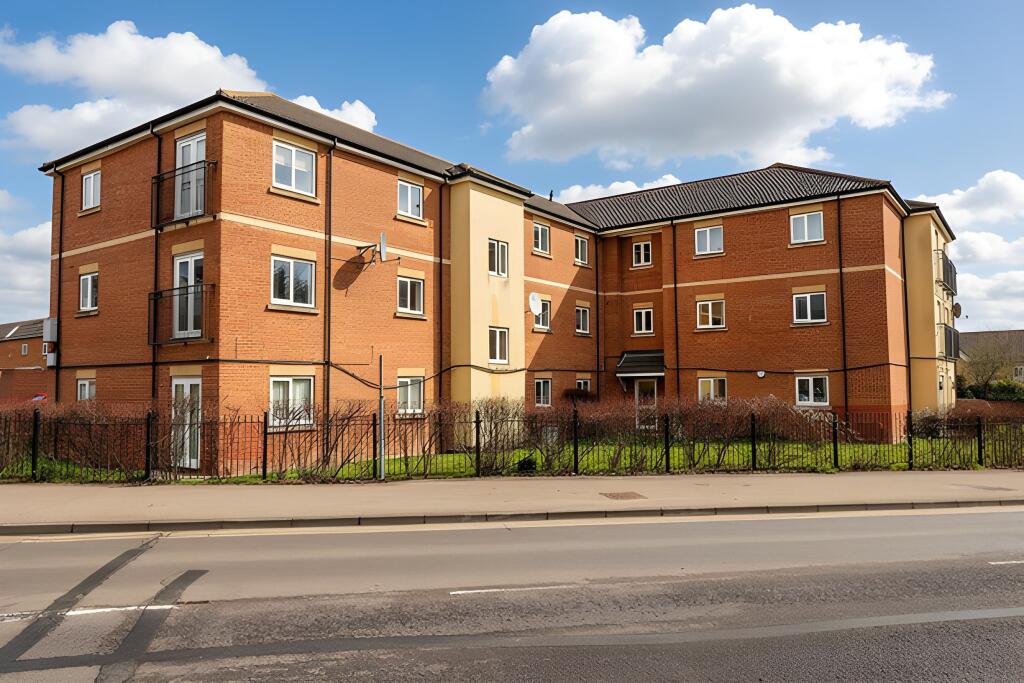 Main image of property: Beeston Courts, Laindon, Basildon, SS15