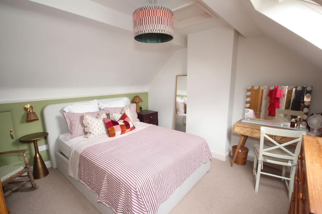 House in Stevenage - View 4