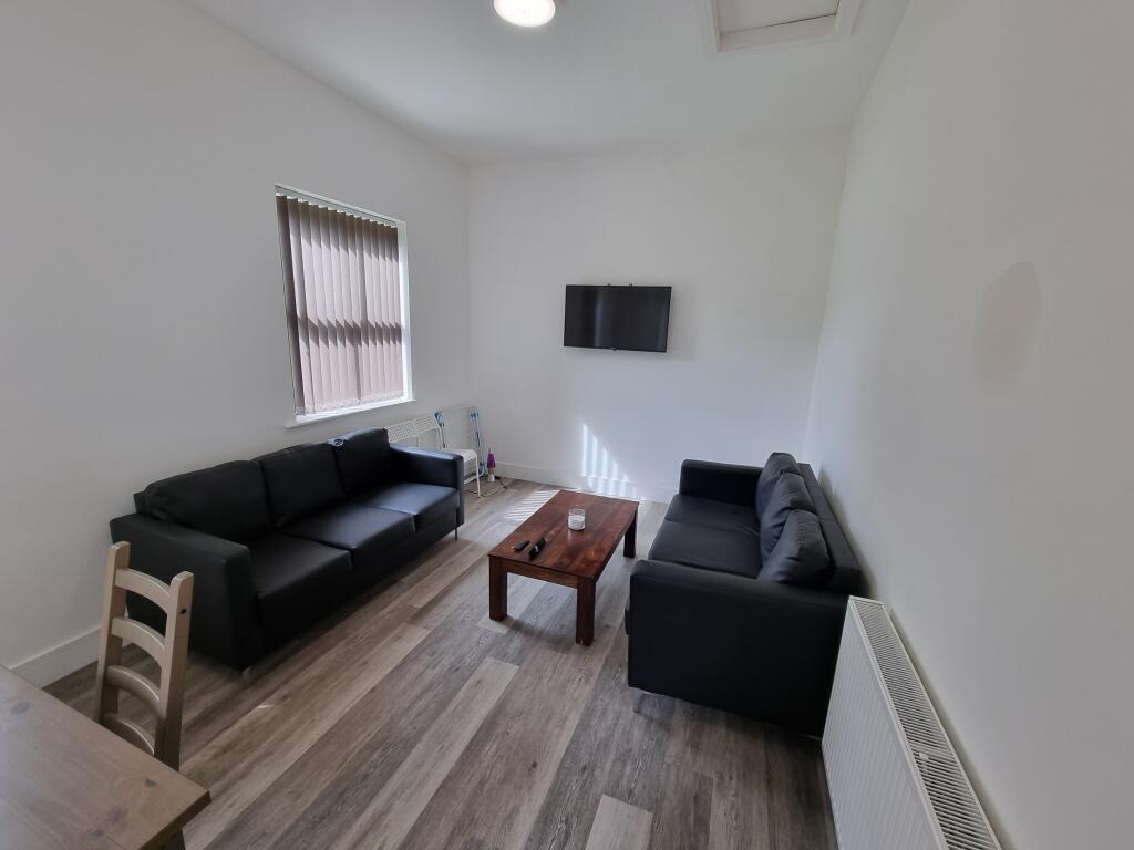 House in Warwick, Milverton, Royal Leamington Spa - View 4