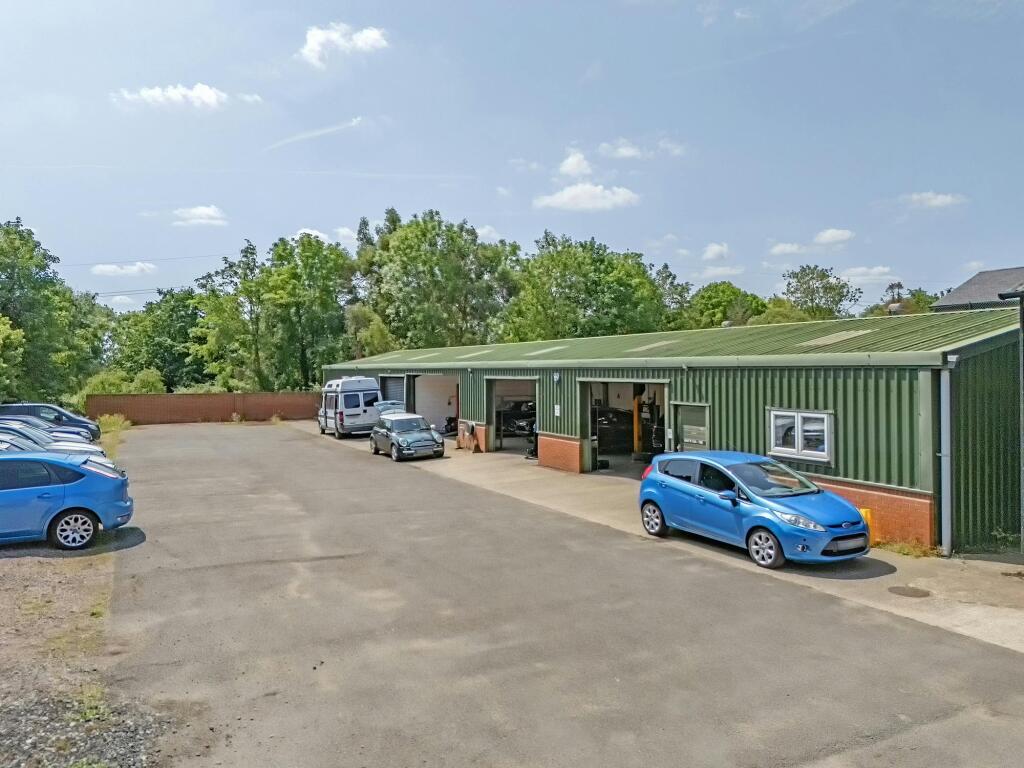 Main image of property: Unit 12 Coopersale Hall Farm, Fluxs Lane, Epping, CM16 7PE