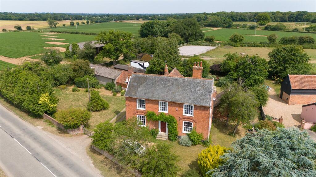 Main image of property: Copdock, Ipswich, Suffolk, IP8