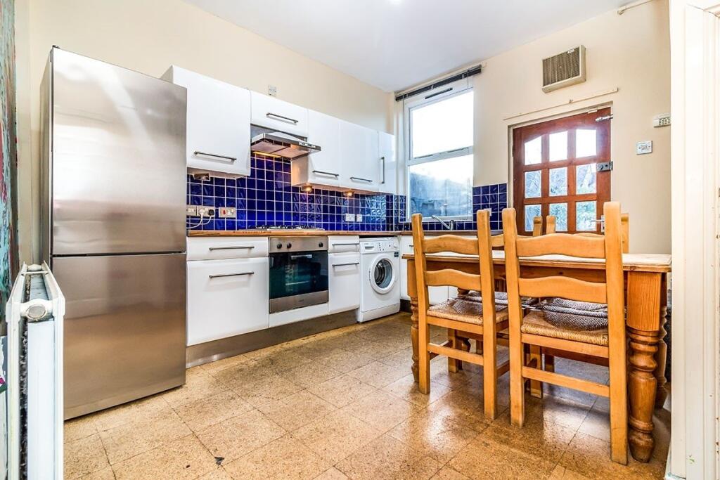 2 bedroom terraced house for rent