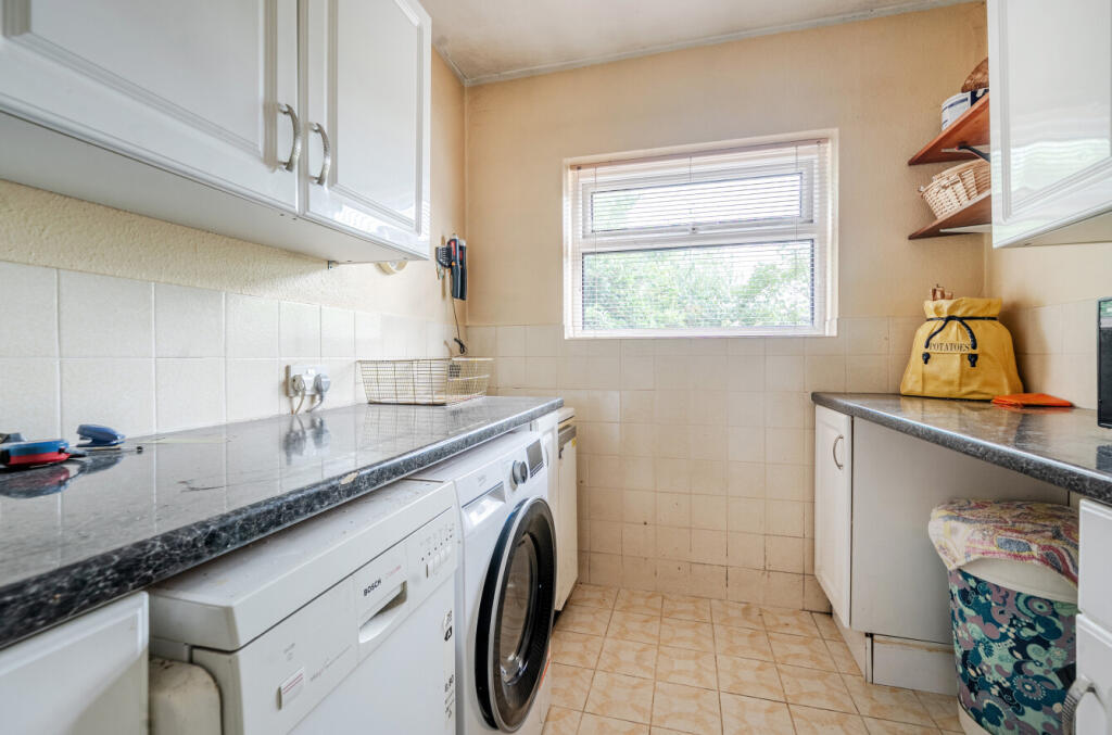 House in Adur, Lancing - More