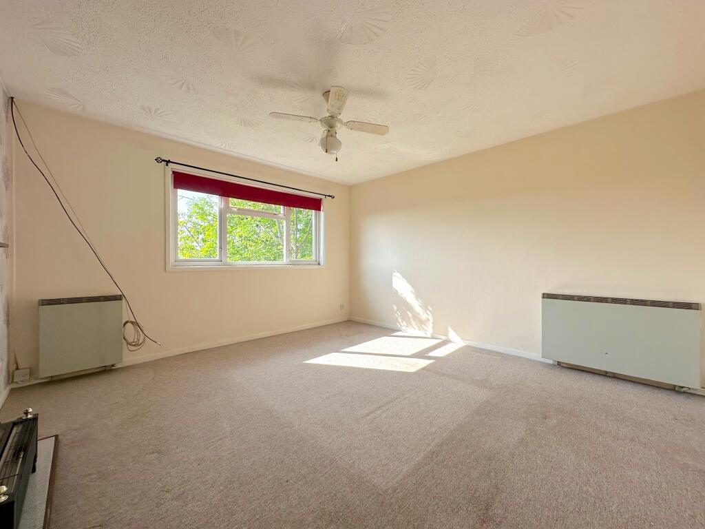 Apartment in Cannock Chase, Staffordshire - View 3
