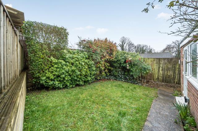 Tamar Close, High Wycombe photo 4