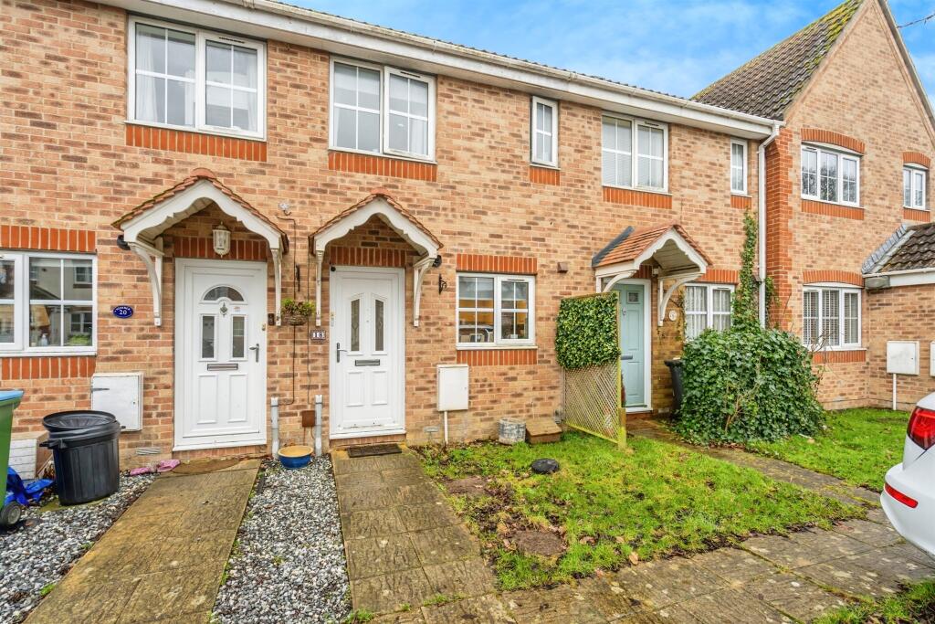 2-bed terraced on Lilac Close, Bognor Regis, £250,000