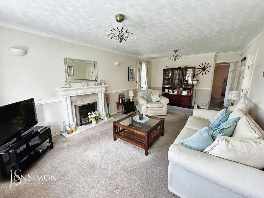 Marlborough Close, Ramsbottom, Bury, BL0 photo 4