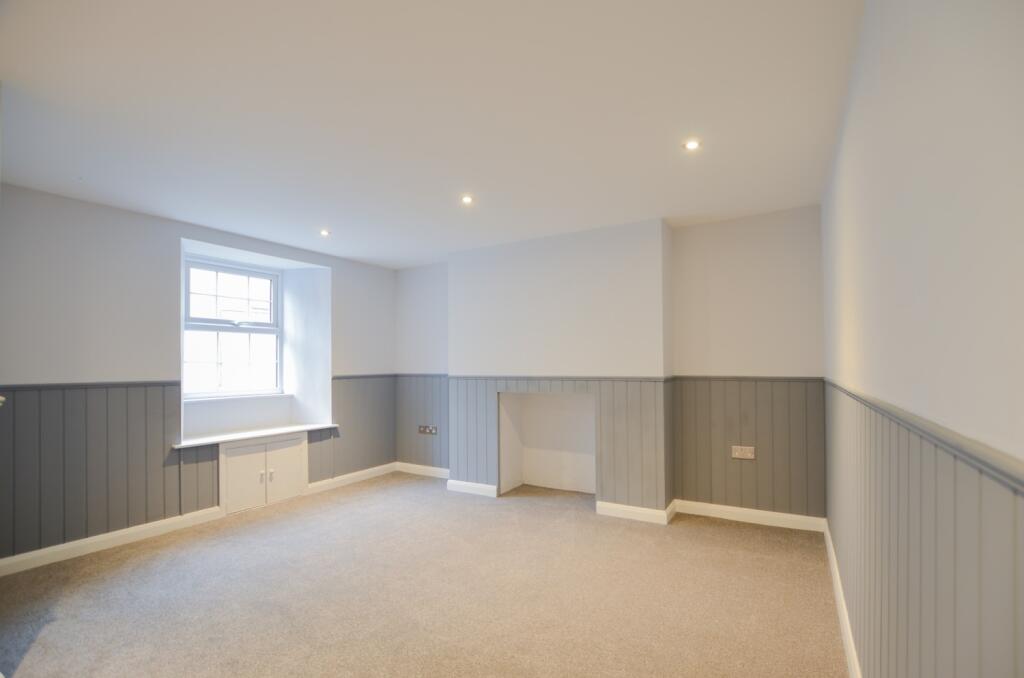 House in Lostwithiel, Cornwall - View 5