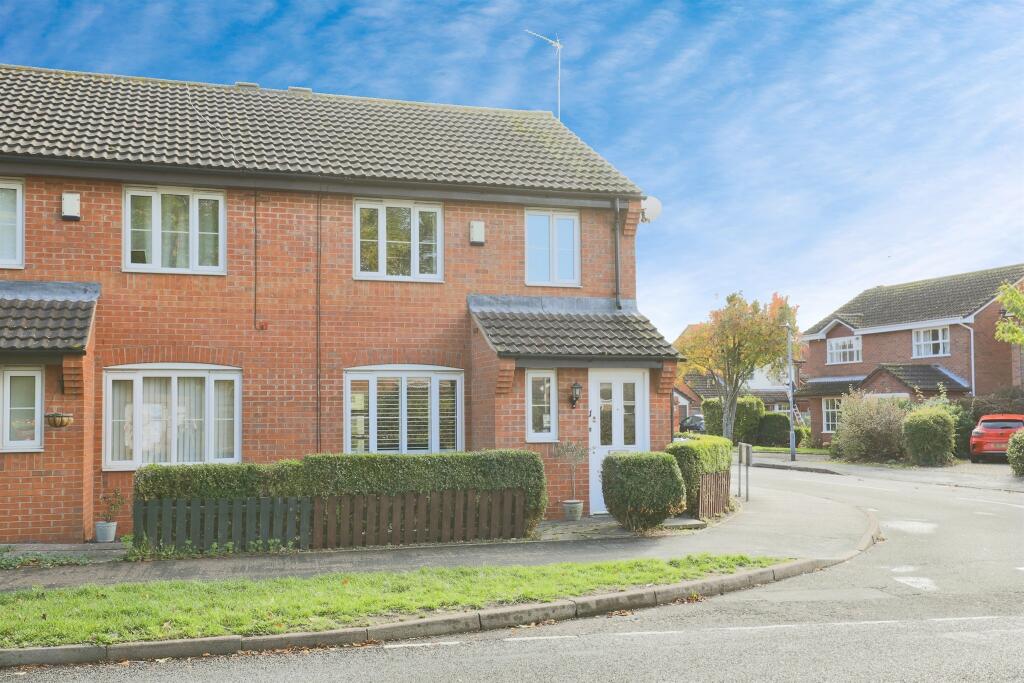 Main image of property: Farrington Close, Wellesbourne, Warwick