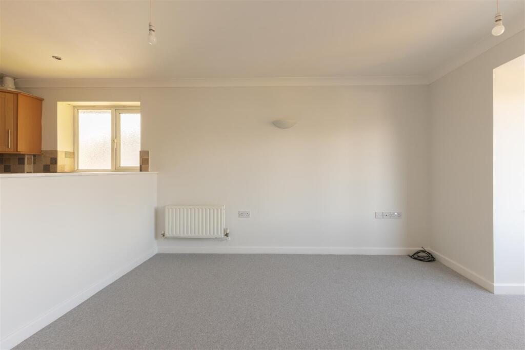 Apartment in Bexhill-on-Sea, Sidley - More