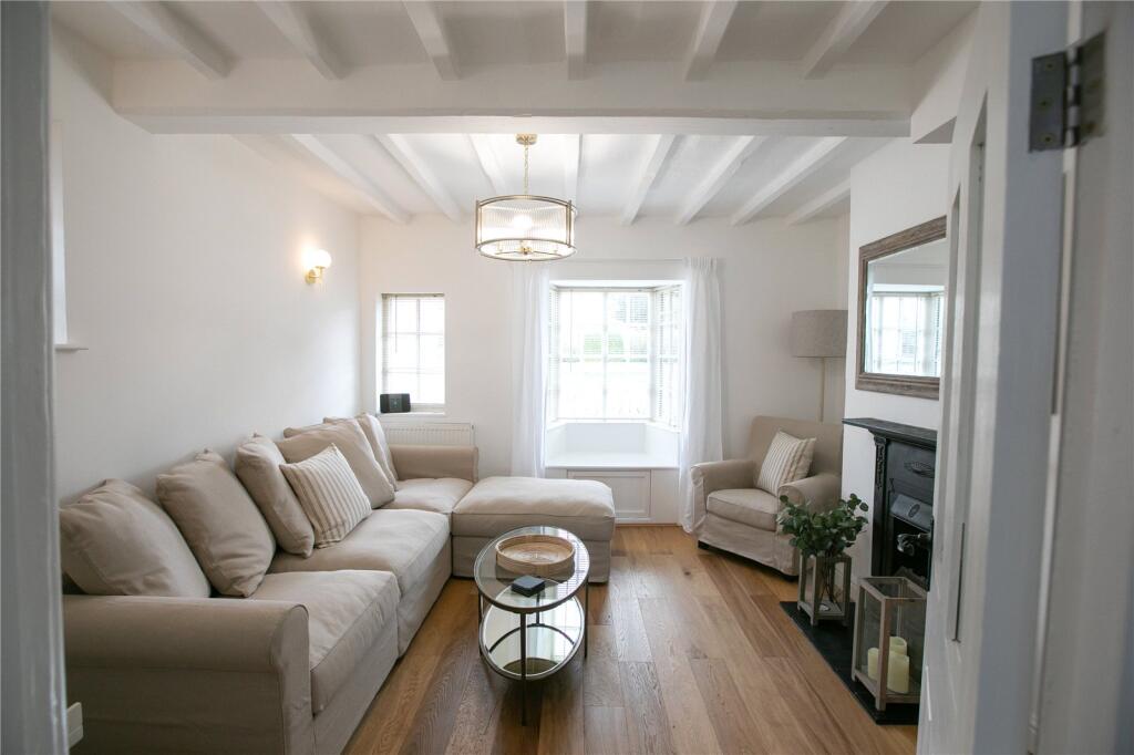 House in Worcester - View 2