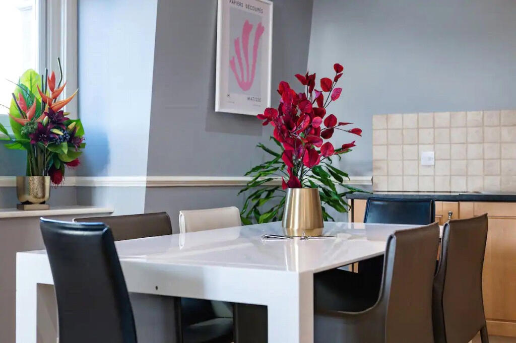 Apartment in London - More