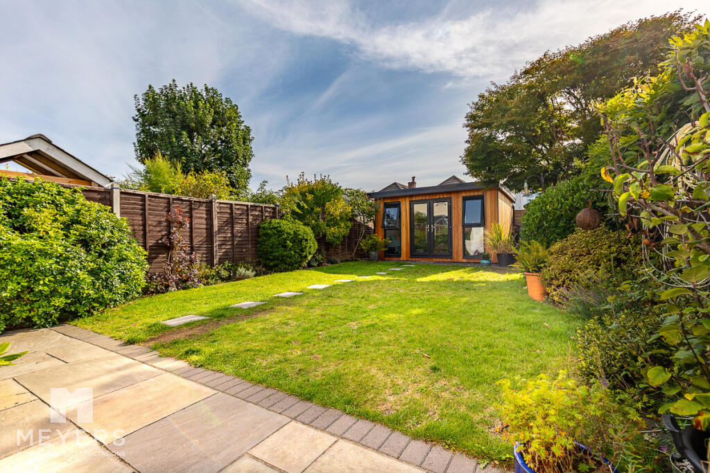 Heytesbury Road, Bournemouth, BH6 5 photo 3