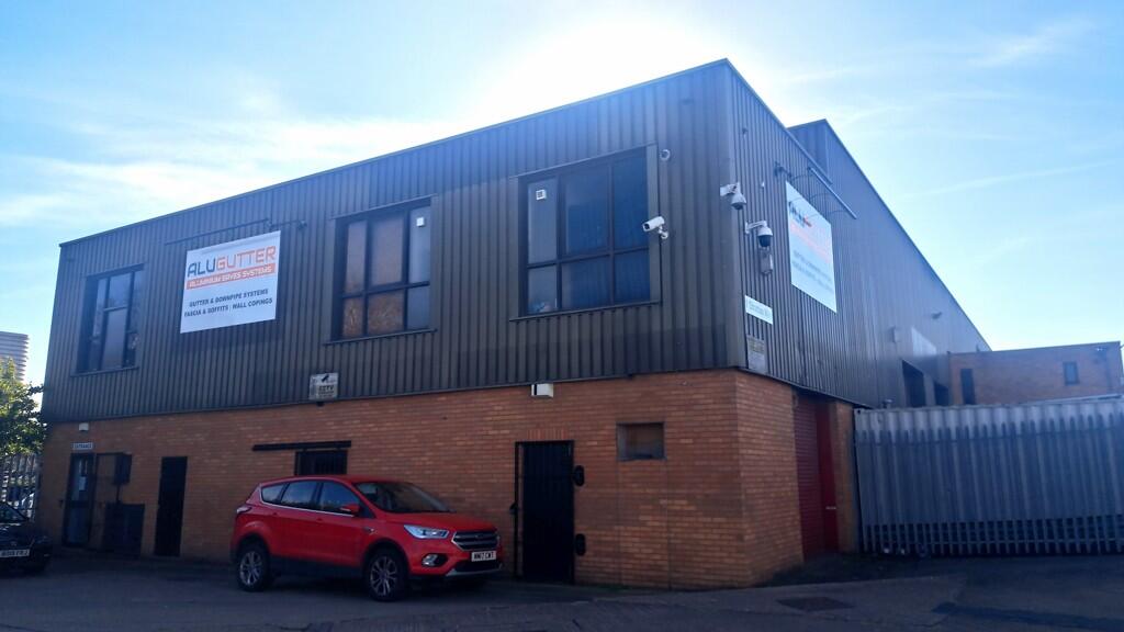 Main image of property: Unit At Stratton Way, Elms Industrial Estate, Bedford, Bedfordshire, MK41 0NG