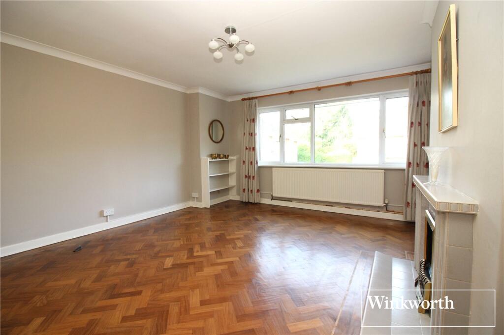 Apartment in Borehamwood, Elstree and Borehamwood - View 2
