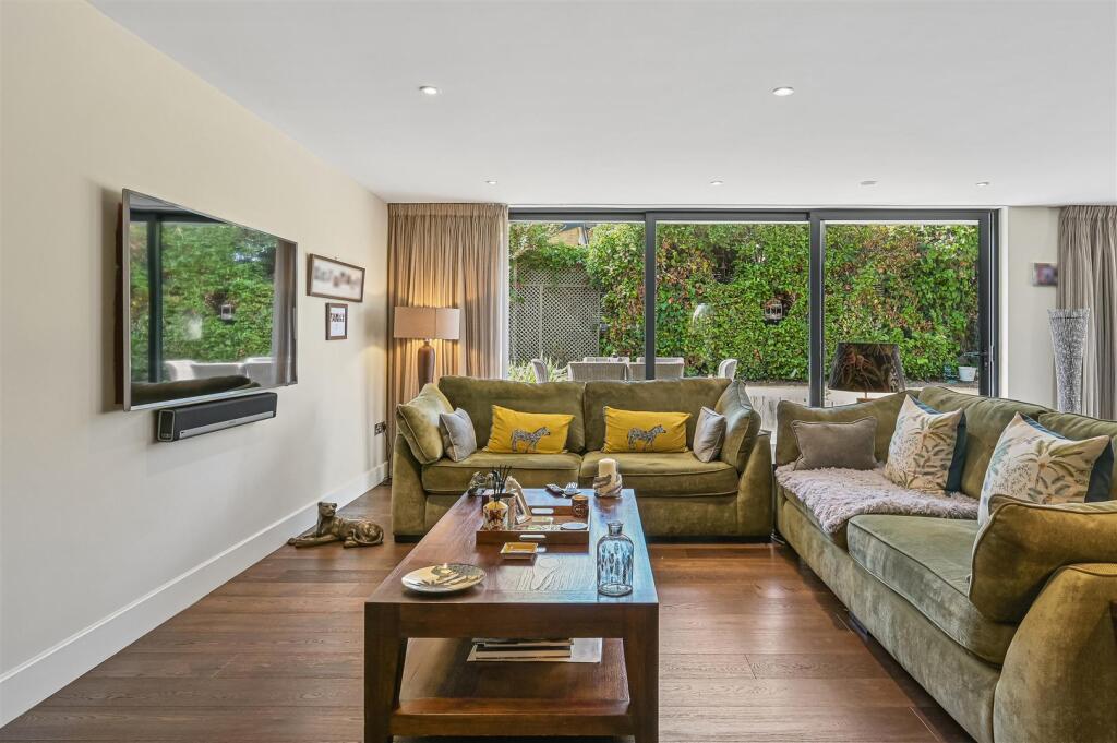 House in Kingston upon Thames - View 3