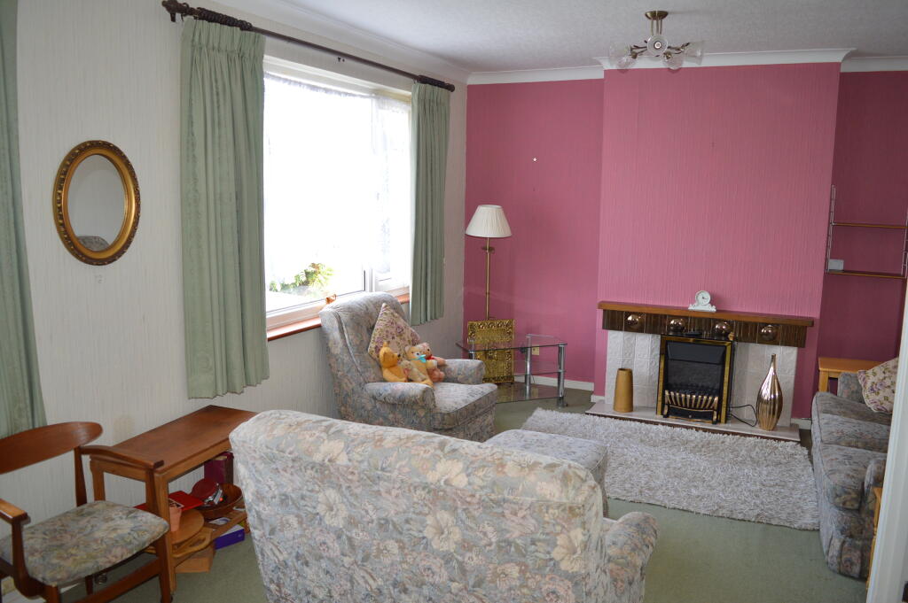 House in St Athan, Higher End, St. Athan - View 4