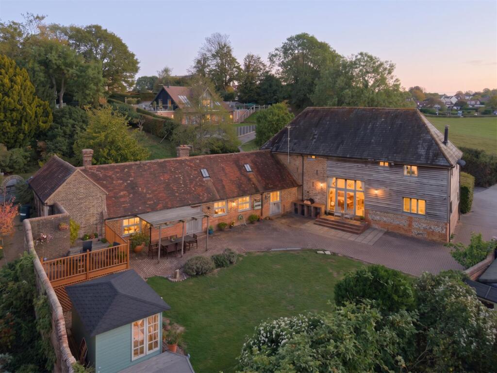 4-bed house on Tott Lane, Hurstpierpoint, £1,250,000