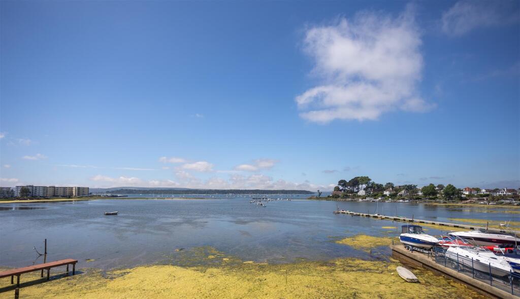 Additional image 4 of Sandbanks Road, Lilliput
