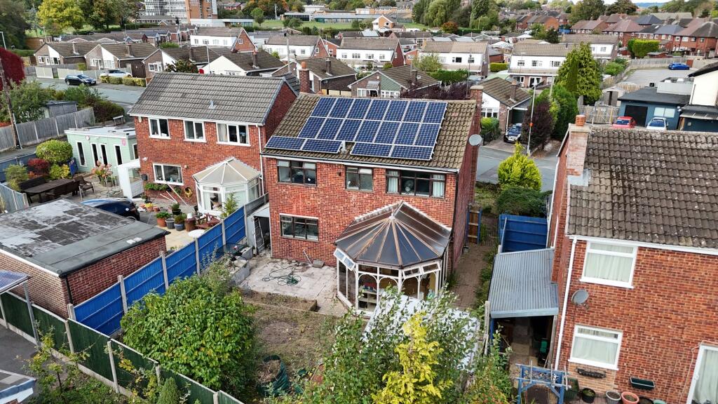 House in Staffordshire Moorlands, Majors Barn, Cheadle - View 4