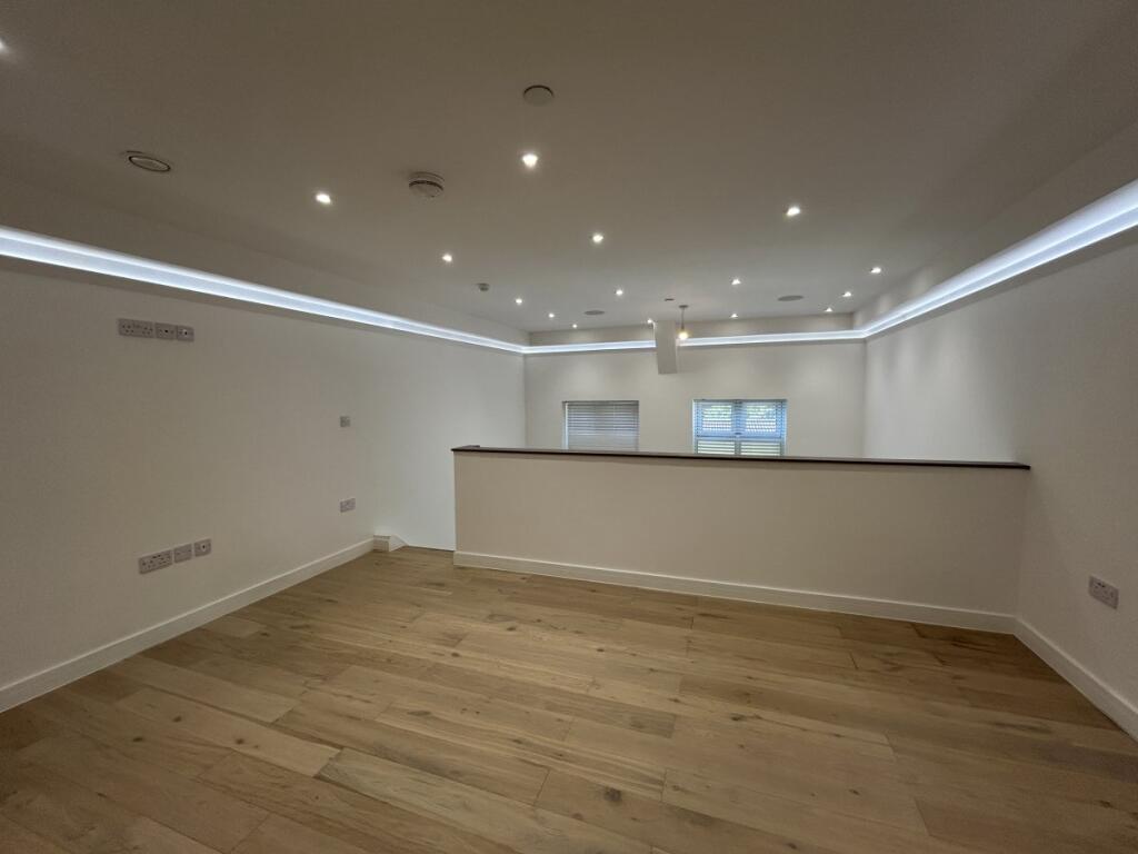 Apartment in Brighton - More