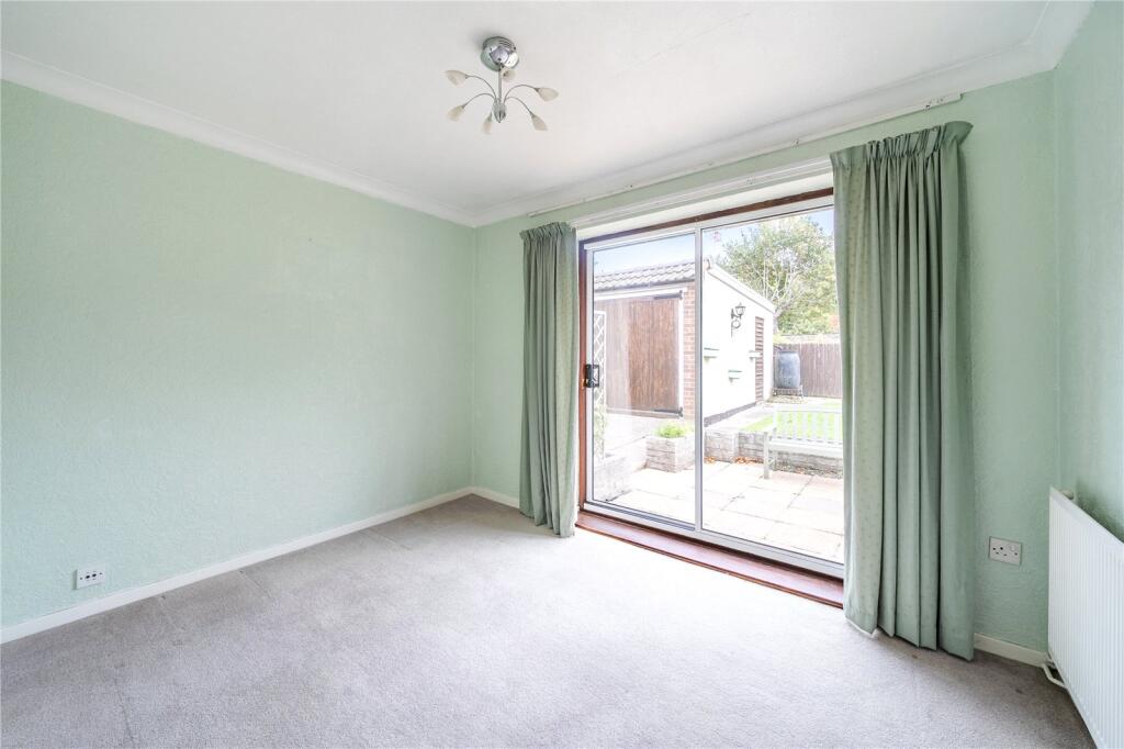 House in Surrey Heath, Mytchett - View 3