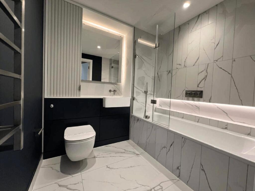 Apartment in London - More