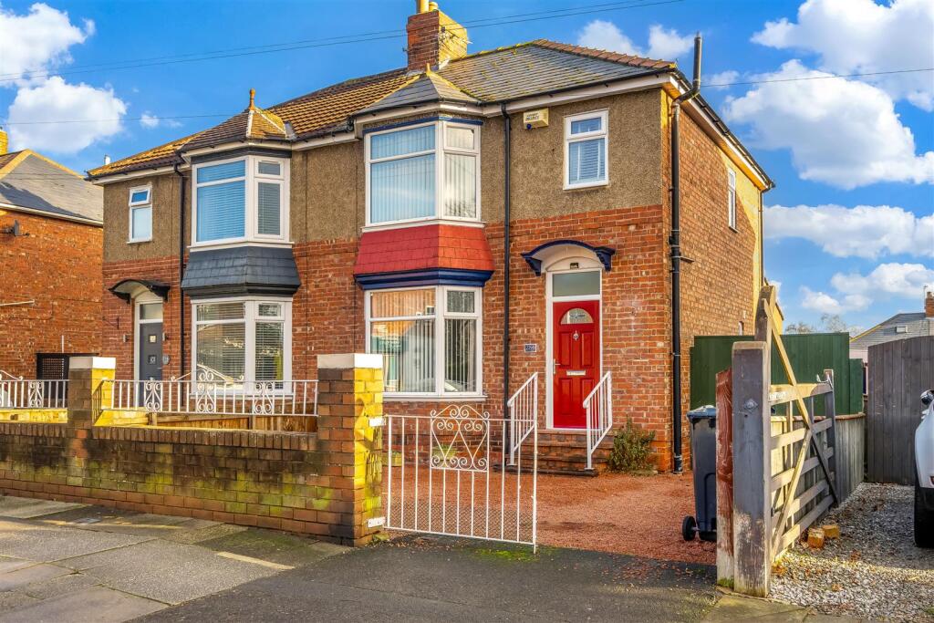 3-bed semi-detached on North Road, Darlington, £160,000