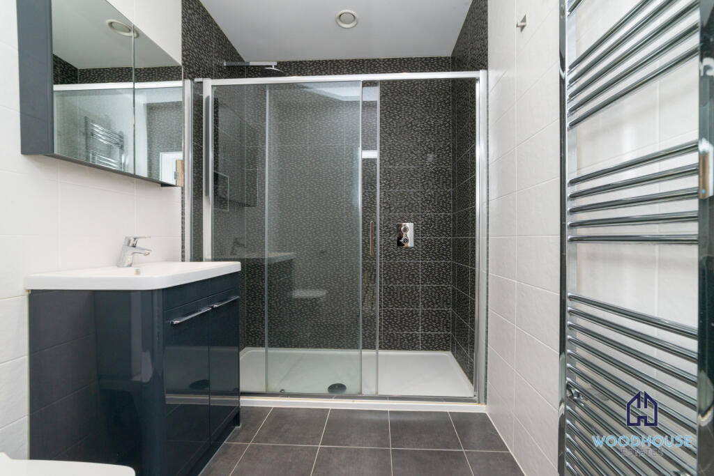 Apartment in Enfield - More