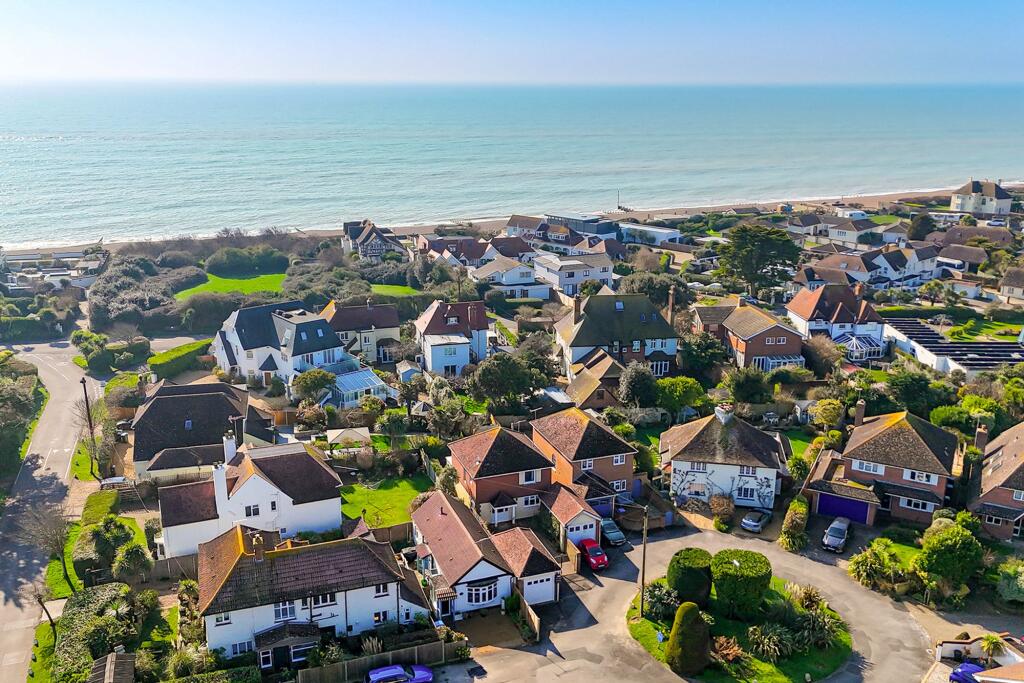 Main image of property: The Circle, East Preston, BN16