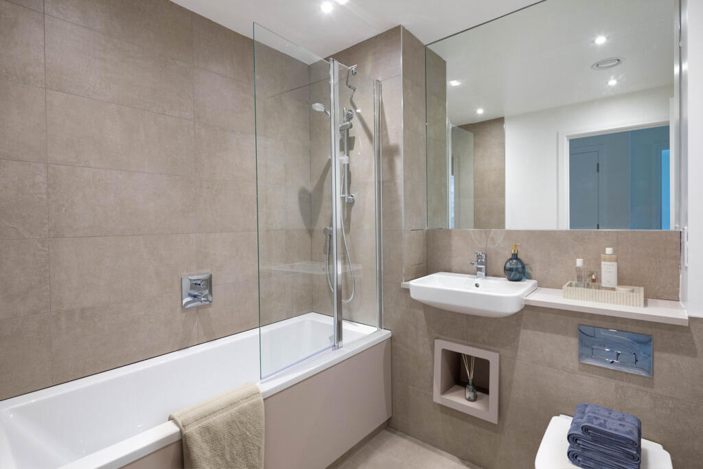 Apartment in London, Queen's Park - More