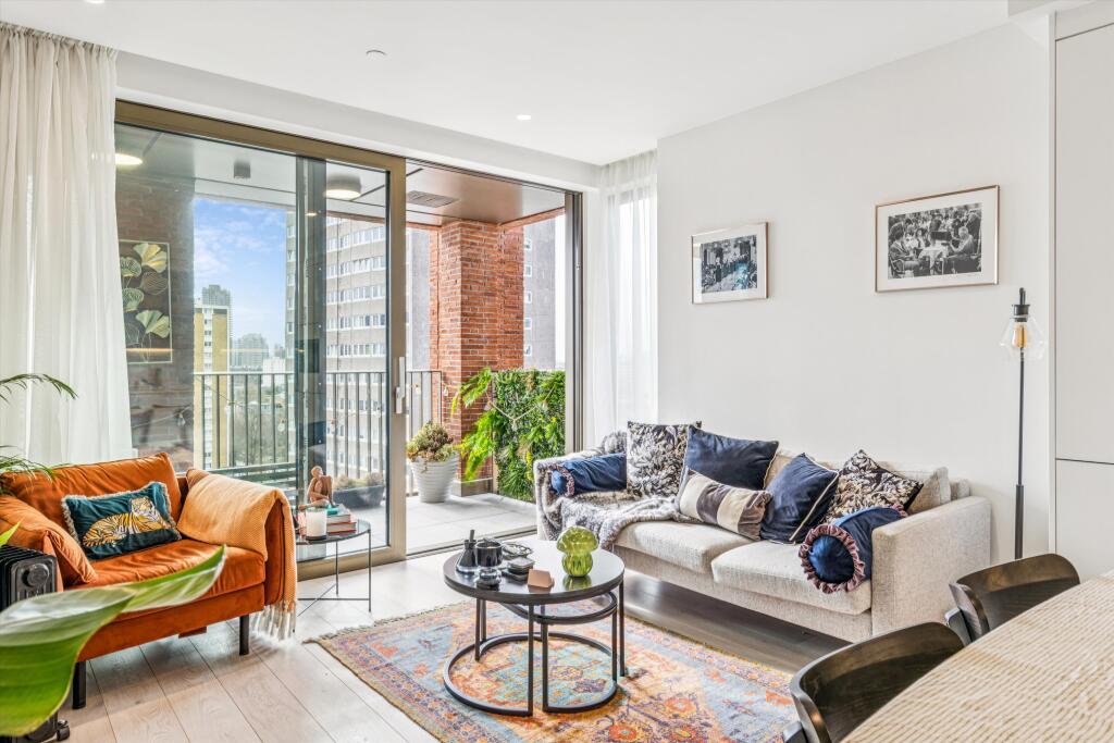 Main image of property: The Arc, City Road, London EC1V