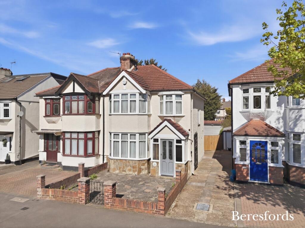 Main image of property: Carlton Road, Gidea Park, RM2