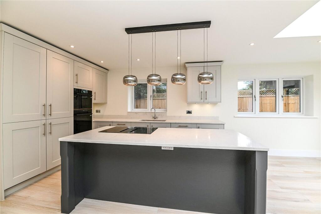 Grange Close, Everton, Lymington, Hampshire, SO41 photo 2