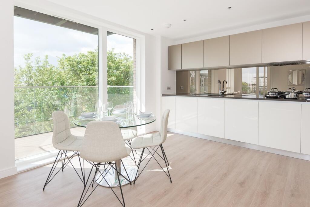 Apartment in Twickenham - View 4
