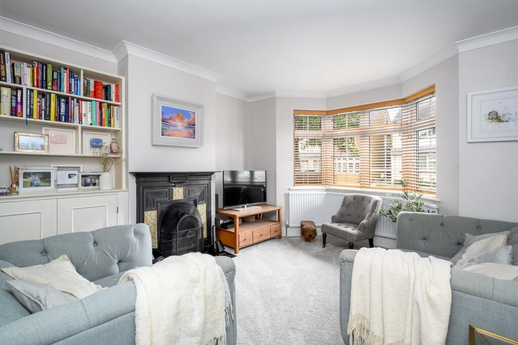 House in Walton-on-Thames, Surrey - View 3