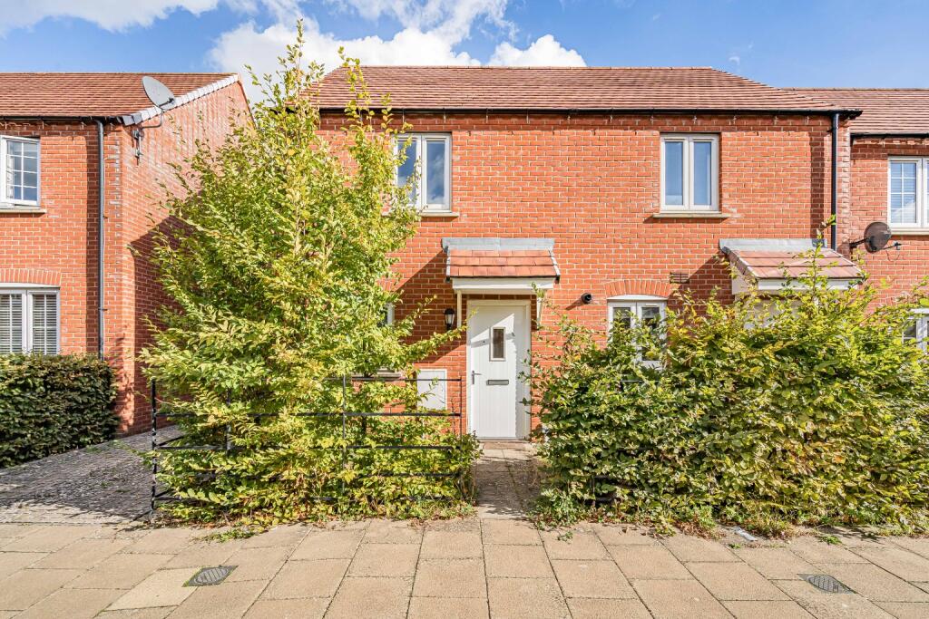 2-bed terraced on Epsom Way, Bicester, £290,000