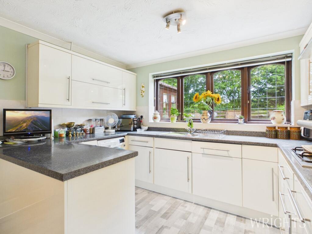 Witchford, Welwyn Garden City, AL7 - View 2