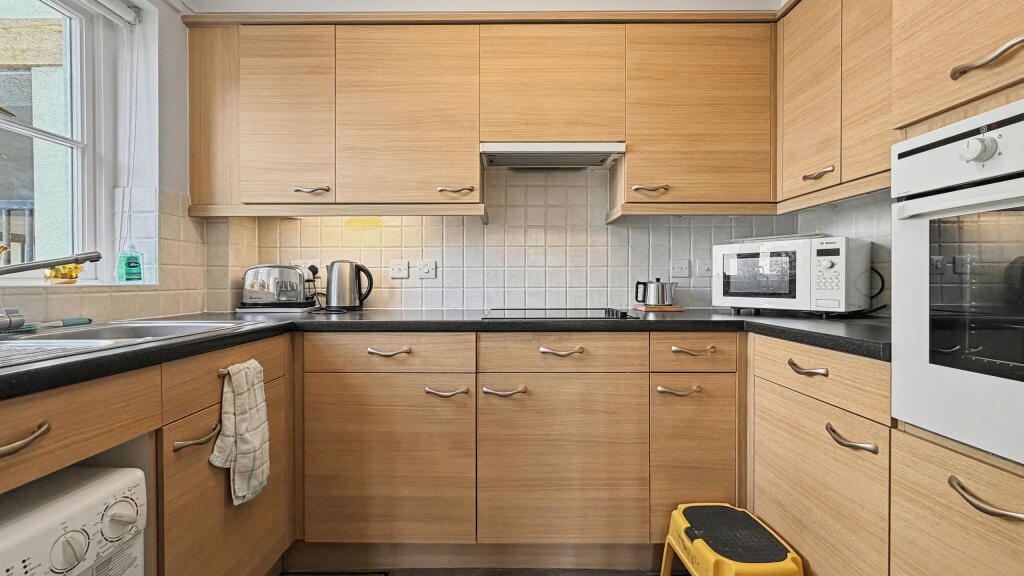 Additional image 3 of Tor View Court, Street