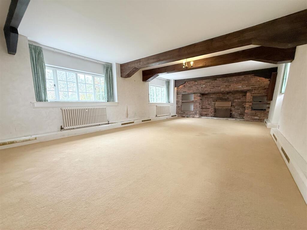 House in Melton, Bottesford - More
