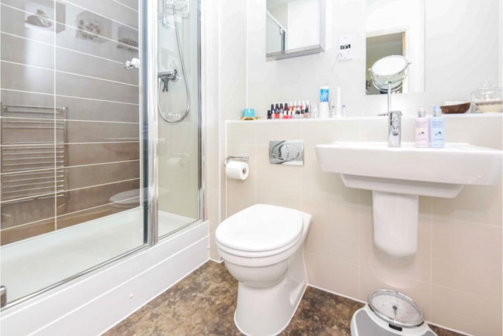 Apartment in Chelmsford - View 5
